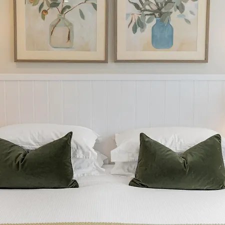 Cherry Garth Hot Tub Hire Available